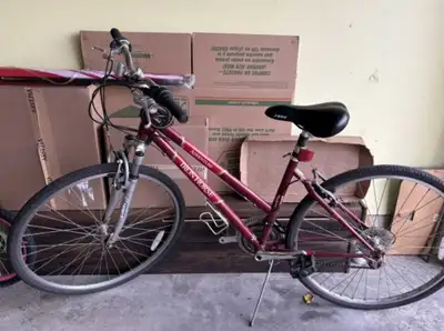 Ironhorse Bicycle adult bike, View more