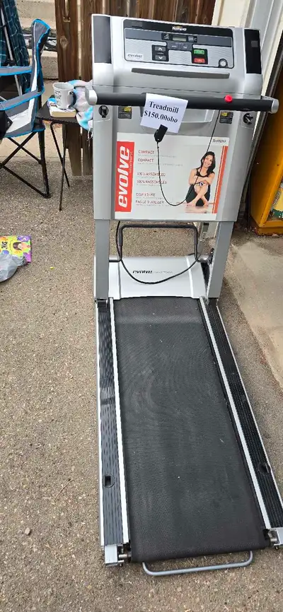 Still works, don't use it anymore. Viewing after 4 pm weekdays.