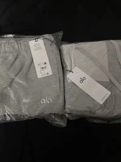 alo set black and grey, View more