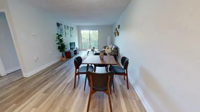 $1,964/month -Spacious 1 Bed   1 Bath Apartment | PRIME LOCATION