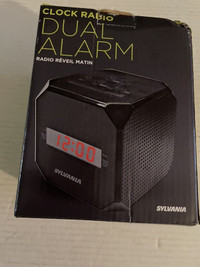 Sylvania clock radio dual alarm 