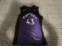 Toronto Raptors Demar Derozan Replica OVO city Swingman North jersey Large