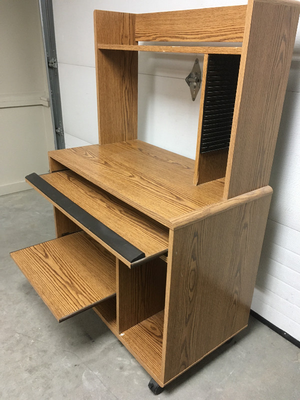 Desk for sale in Desks in Regina