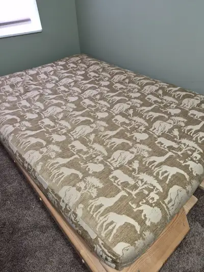 Futon/couch, View more