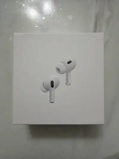airpods pro 2eme generation 200$ brand new jamais ouvert de la boite pour plus d’informations appele...