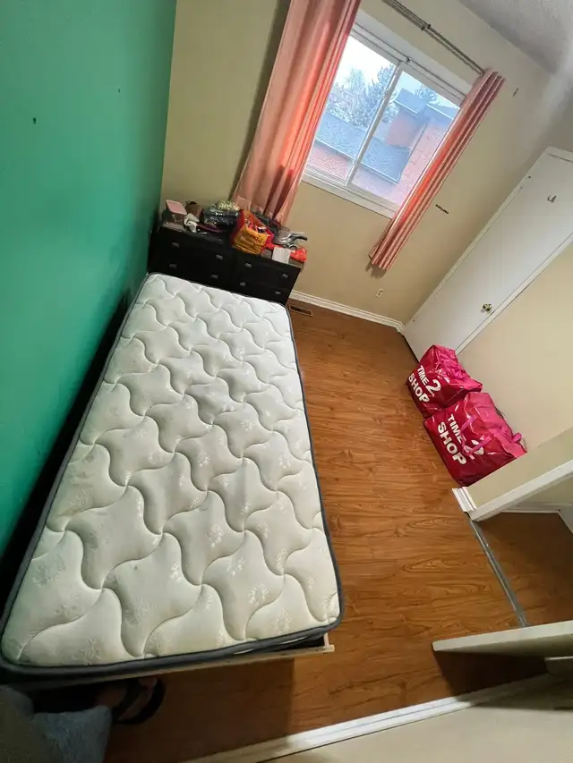 Spacious Bedroom for Rent – Prime Brampton Location! in Room Rentals & Roommates in Mississauga / Peel Region - Image 21