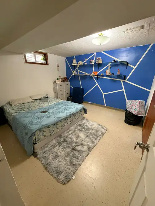 Availability - For Immediate possession Property location - Fruitland ( Stoney creek on highway 8 )...
