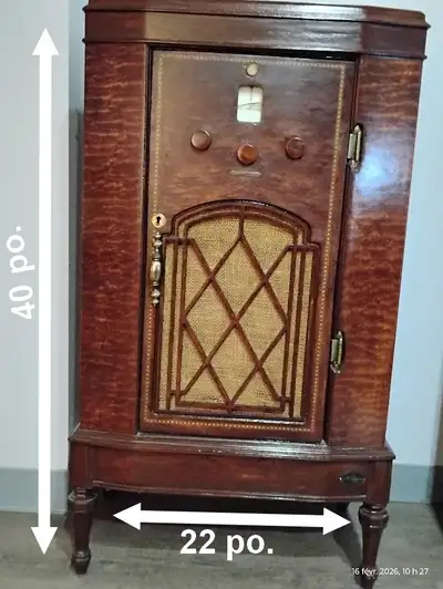 Vieux radio pour collectionneurs., View more