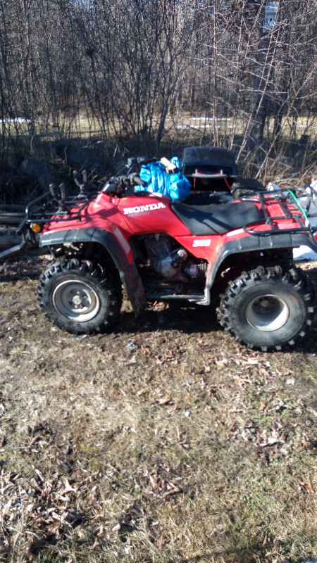 Honda Fourtrax 300 in ATVs in Napanee - Image 3