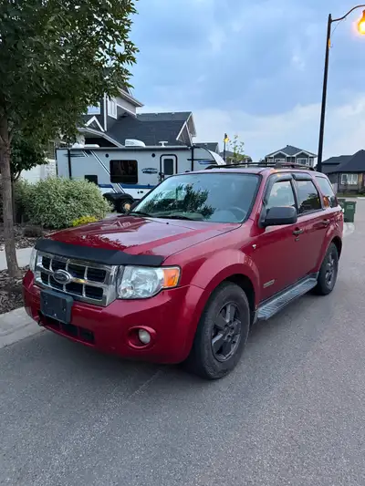 Selling our 2008 Ford Escape – no mechanical issues, runs and drives smoothly. Regularly maintained...