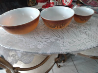 3 PLAT VINTAGE 15$ TRES PROPRE