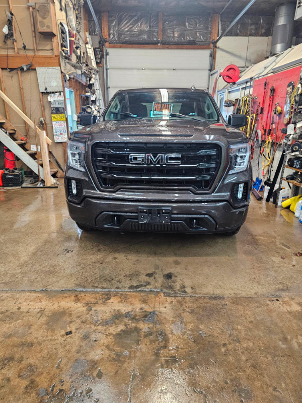 2021 GMC 1500 ELAVATION in Cars & Trucks in Sudbury