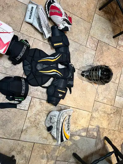 Goalie (junior) equipment , View more