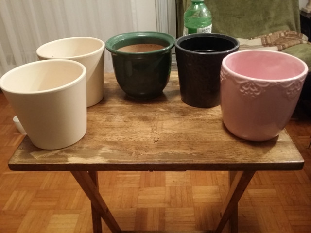 Assorted Flower Plant Pots , Hanging Metal Pots in Storage & Organization in City of Toronto - Image 3