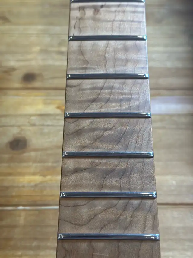 Warmoth Telecaster Neck with Stainless Steel frets in Guitars in Markham / York Region - Image 3