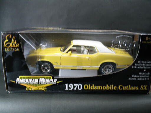 1:18 1970 OLDSMOBILE CUTLASS SX BY AMERICAN MUSCLE in Toys & Games in City of Toronto