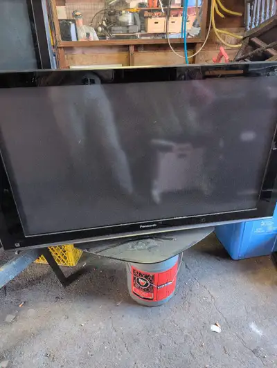 This is a used Panasonic TV with a sleek design and reliable performance. While it's not brand new,...