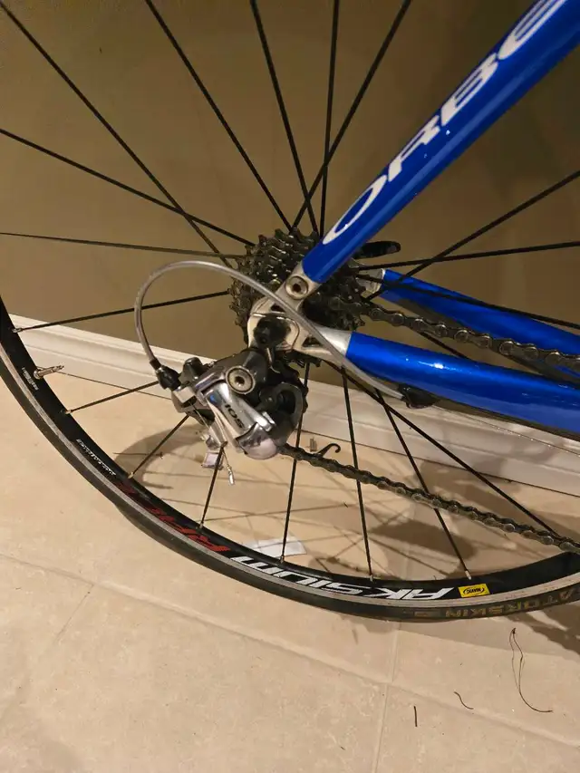 Orbea onix road bike carbon fiber  in Road in Barrie - Image 9