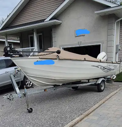 NEW PRICE!!!! April 11/26 OBO SERIOUS INQUIRIES ONLY PLEASE NOT INTERESTED IN TRADES 16ft 2008 Crest...