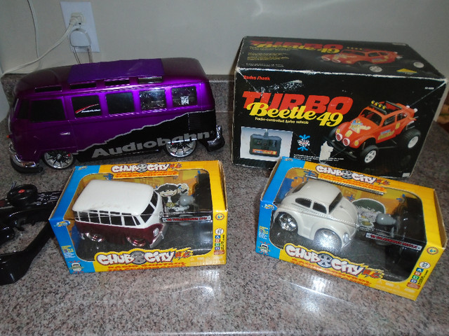 remote control VW vehicles - Beetle - Audiobahn Bus in Toys & Games in City of Halifax