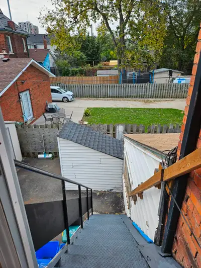 $1700  Well maintained Spacious 1bdr 2nd floor
