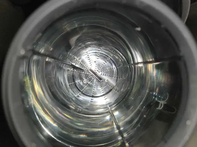 Breville Juicer in Processors, Blenders & Juicers in City of Toronto - Image 8