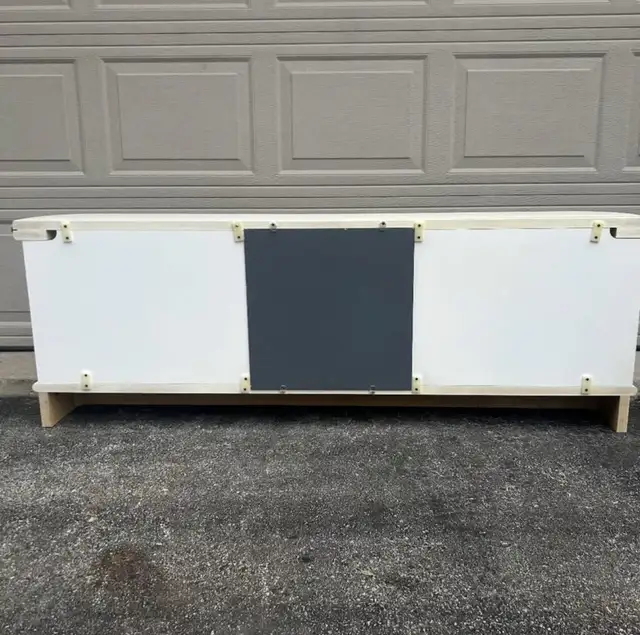 Italian white lacquer Headboard in Home Décor & Accents in Mississauga / Peel Region - Image 6