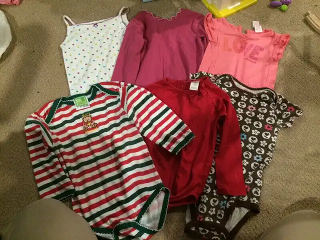 Girls clothing size 24m 2T in Clothing - 2T in Kitchener / Waterloo - Image 6
