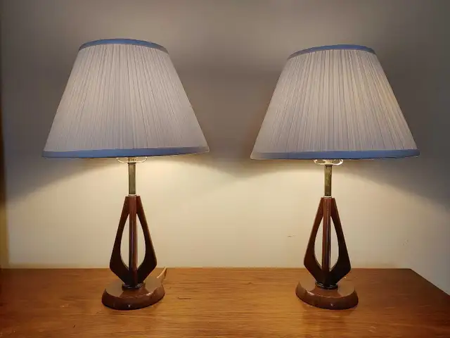 Midcentury table lamps in Indoor Lighting & Fans in City of Montréal - Image 4