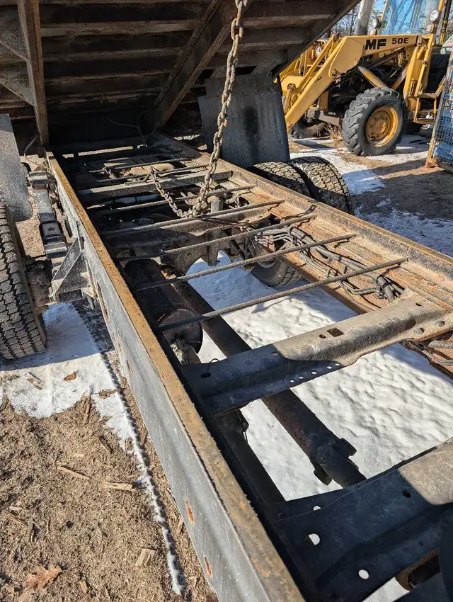 Ford F550 Dump Diesel Firewood Truck in Heavy Trucks in Barrie - Image 7