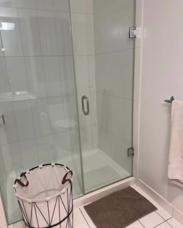 Room for rent 600961303016253445