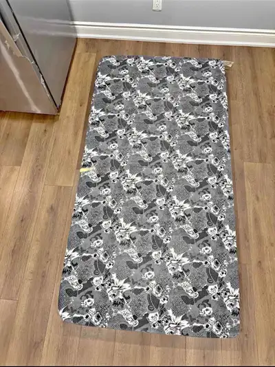 This used mattress is perfect for a child's room or a guest room, providing comfort and support for...