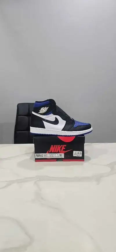 Air Jordan 1 Royal Toe size 9.5, View more