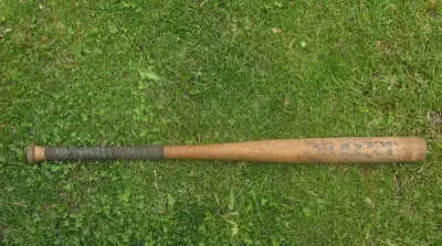 Vintage Louisville Slugger wooden baseball bat 34", View more