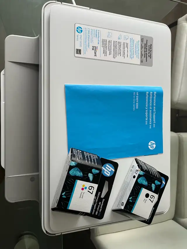 printer / scan HP Envy6000 like new +2 new inks cartridges in Other in City of Montréal - Image 6