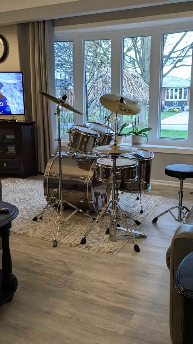 Pearl Export Drum Set  in Drums & Percussion in St. Catharines - Image 6