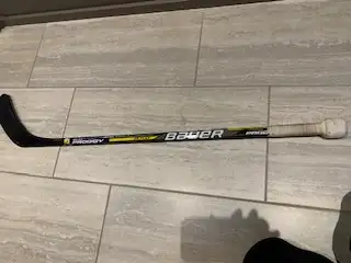 Great condition. P92, 25 Flex. Look at pictures to see where stick is cut.