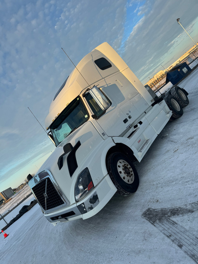 Volvo Semi Truck  in Heavy Trucks in Winnipeg