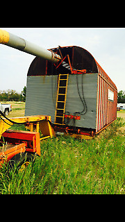 Farmhand 300 Stacker & McKee Stack and Mover Wagon