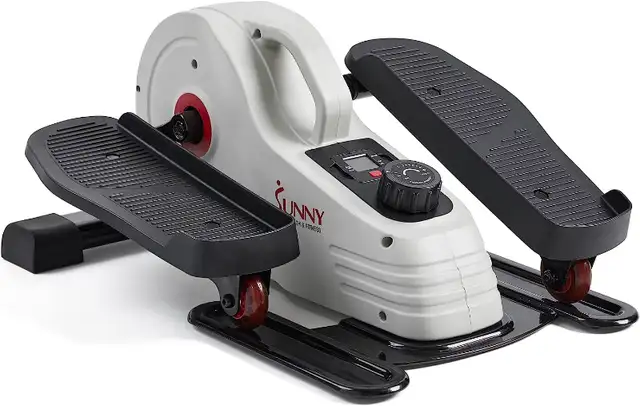 SUNNY HEALTH & FITNESS ELLIPTICAL MACHINE in Exercise Equipment in St. Catharines - Image 2