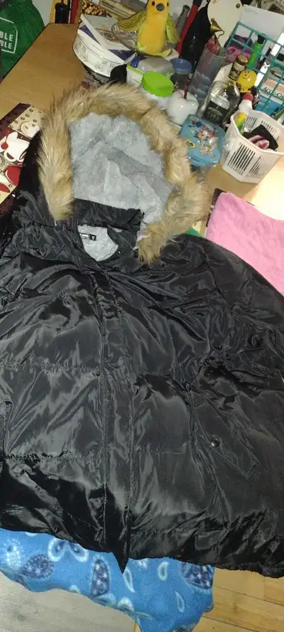 Manteau chaud grandeur 7 xl, View more