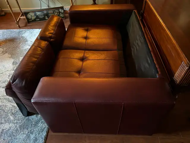 Love seat / simulated leather in Couches & Futons in Owen Sound - Image 5