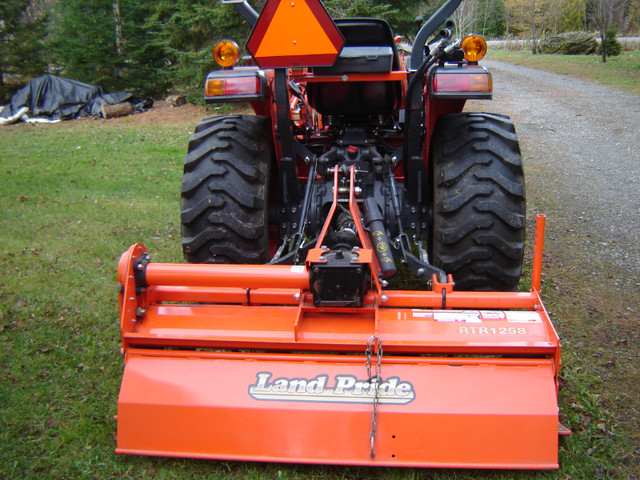 Tracteur Kubota L2501 Diesel dans Équipement agricole  à Sherbrooke - Image 3