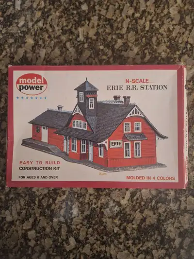 N scale model train R.R. station ( building kit ), View more