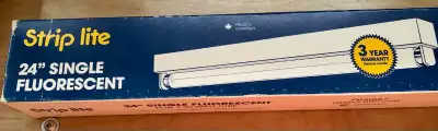 Strip light: 24 inch single florescent light (brand new), View more
