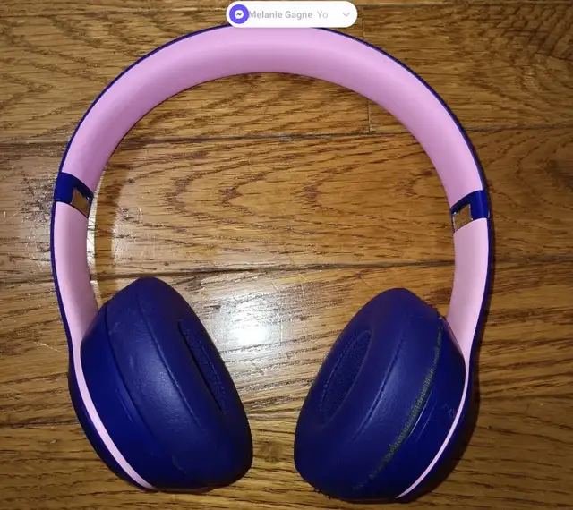 **Rare** Originaux Beats Solo 3 Bluetooth in Headphones in Laval / North Shore - Image 2