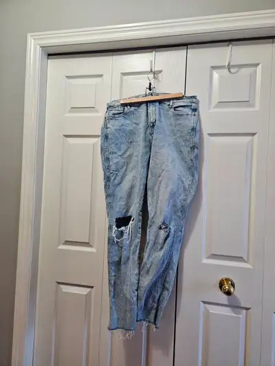 Old Navy jeans, View more