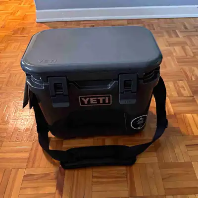 Glacière rigide YETI Roadie 15, View more
