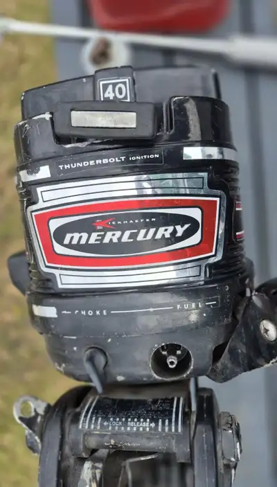 VINTAGE MERCURY 4HP OUTBOARD – KIEKHAEFER MODEL 40 – TANK + EXTRAS – $350 CLASSIC LIGHTWEIGHT MOTOR...