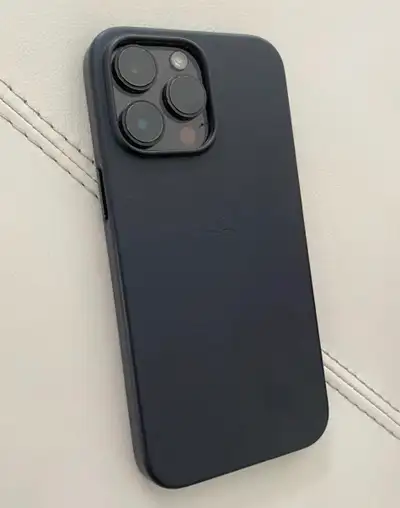 iPhone 15 pro 128GB ~like new, View more